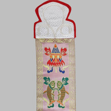 Load image into Gallery viewer, Kapen Hanging 8 Auspicious signs