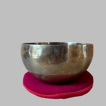 Load image into Gallery viewer, Singing bowl Pad
