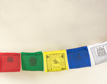 Carica l'immagine nel visualizzatore di Gallery, Bandierine tibetane di preghiera