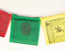 Carica l'immagine nel visualizzatore di Gallery, Bandierine tibetane di preghiera