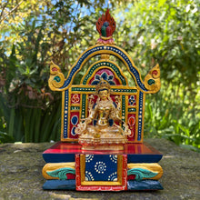 Carica l'immagine nel visualizzatore di Gallery, Trono Buddhista Tradizionale in Legno

