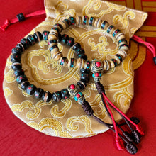 Load image into Gallery viewer, Traditional Tibetan Yak bone beaded wrist mala
