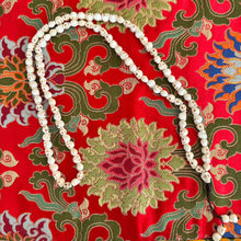 Carica l&#39;immagine nel visualizzatore di Gallery, Impermanence Beads - 108 Skull mala

