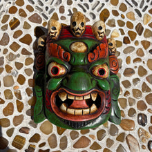 Carica l'immagine nel visualizzatore di Gallery, Maschera di Legno del Mahakala Blu 
