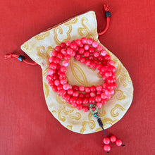 Load image into Gallery viewer, 108 Cloudy beads mala with Tibetan Guru bead
